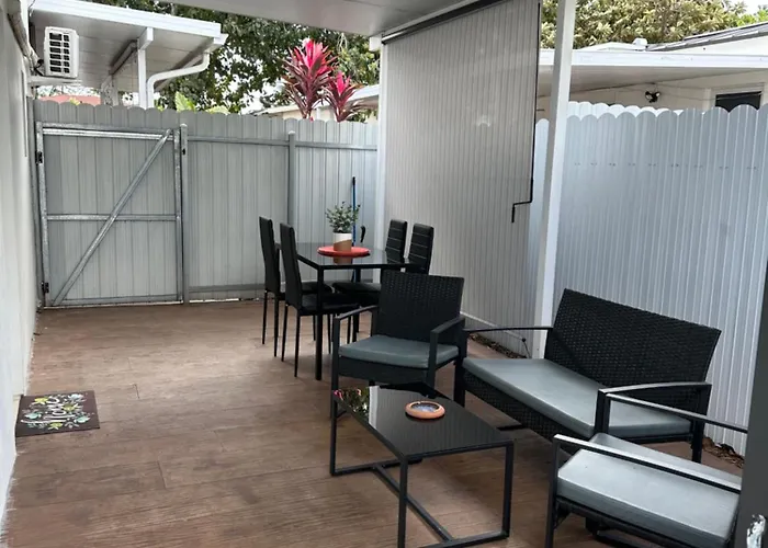 Comfortable Modern Apartment- Central Location.